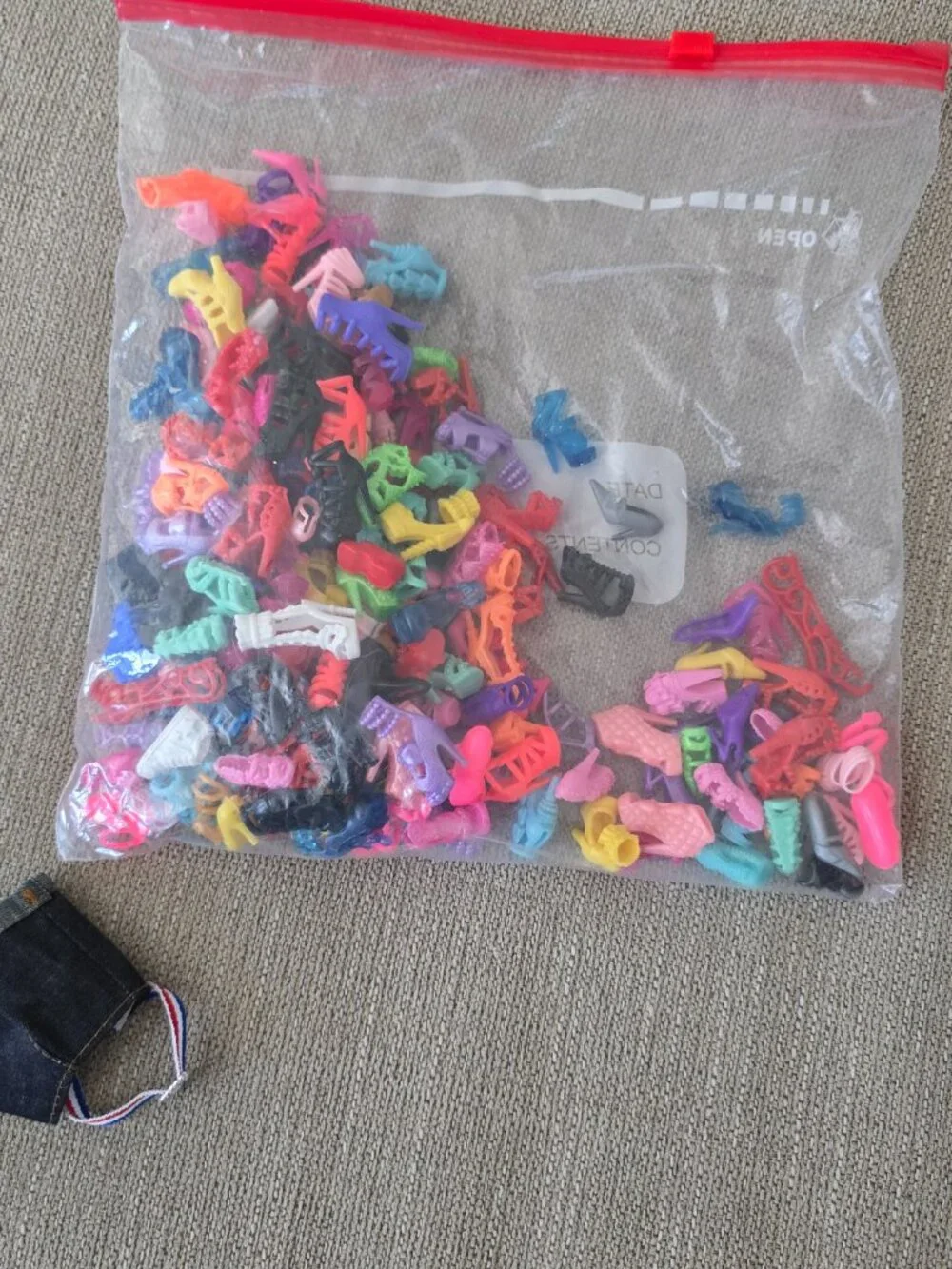 Huge Barbie Dolls, Clothes And Accessories Lot See description